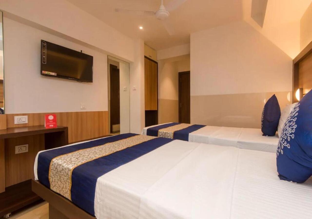 Hotel Mourya Residency Navi Mumbai Kültér fotó