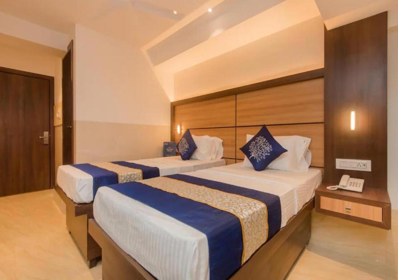 Hotel Mourya Residency Navi Mumbai Kültér fotó
