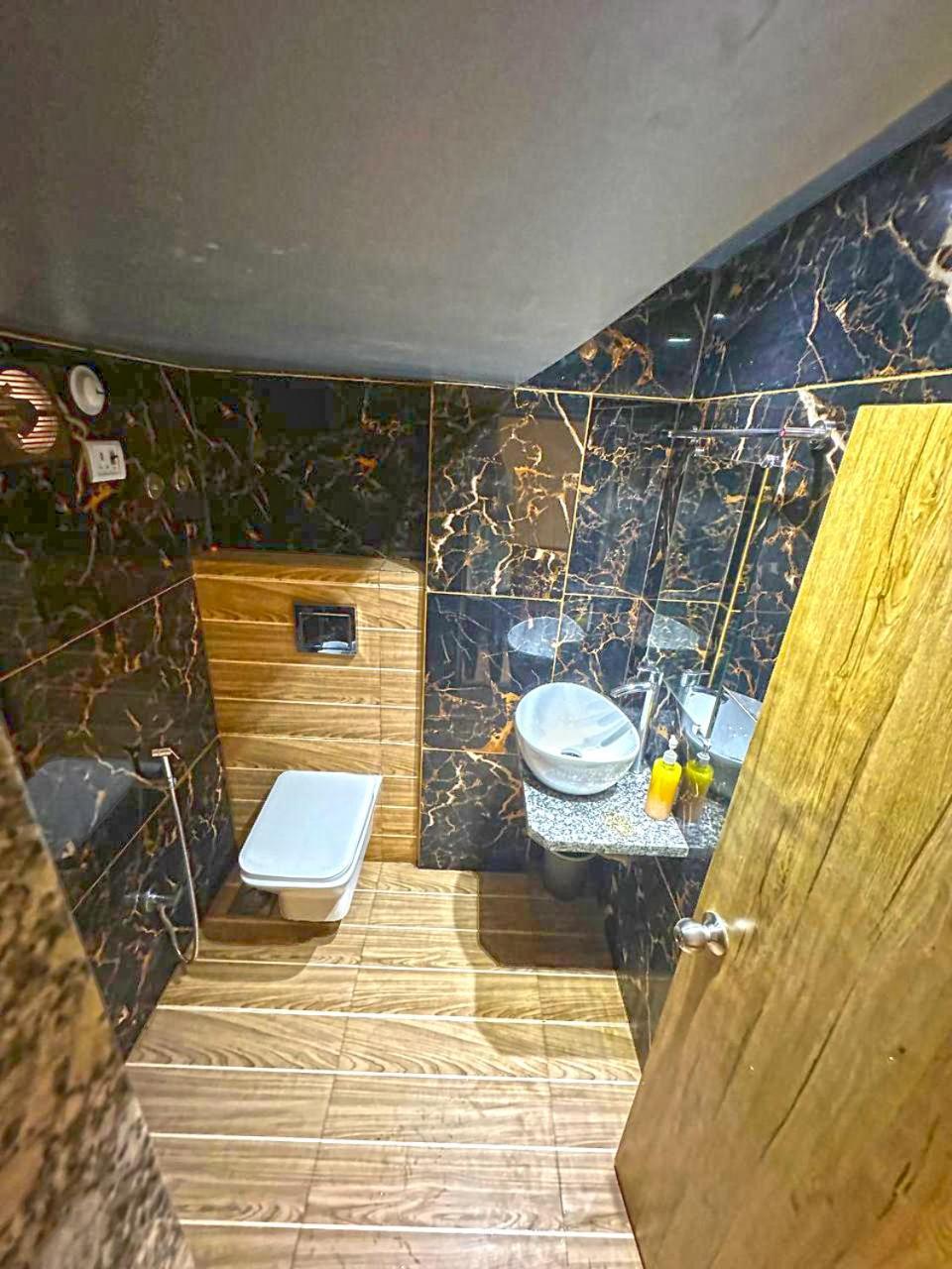 Hotel Mourya Residency Navi Mumbai Kültér fotó